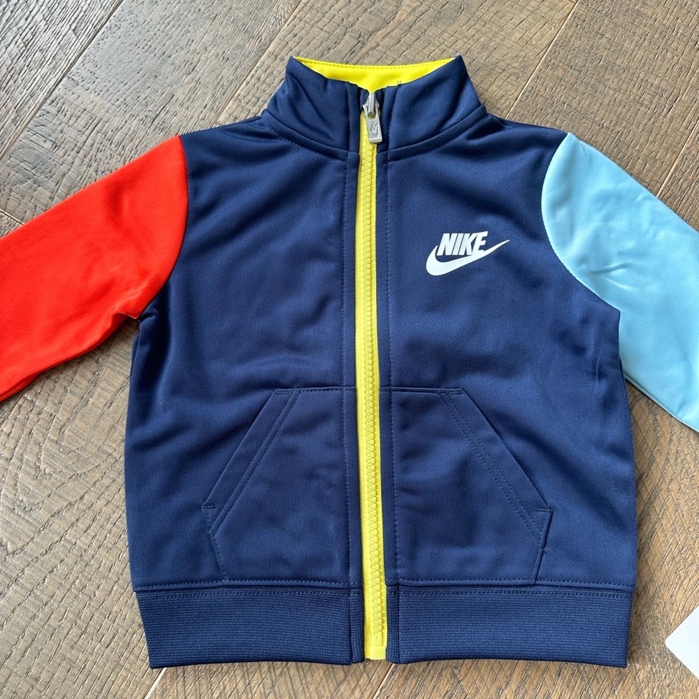 Nike Baby Boy Outfit - Picture 3 of 3